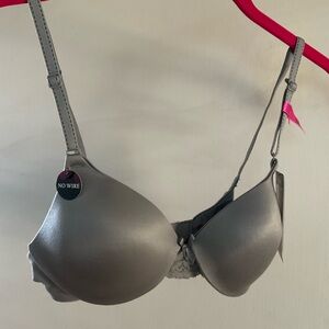 Maidenform Demi Coverage Comfort Devotion Sleek Gray Wireless Bra Size 32A